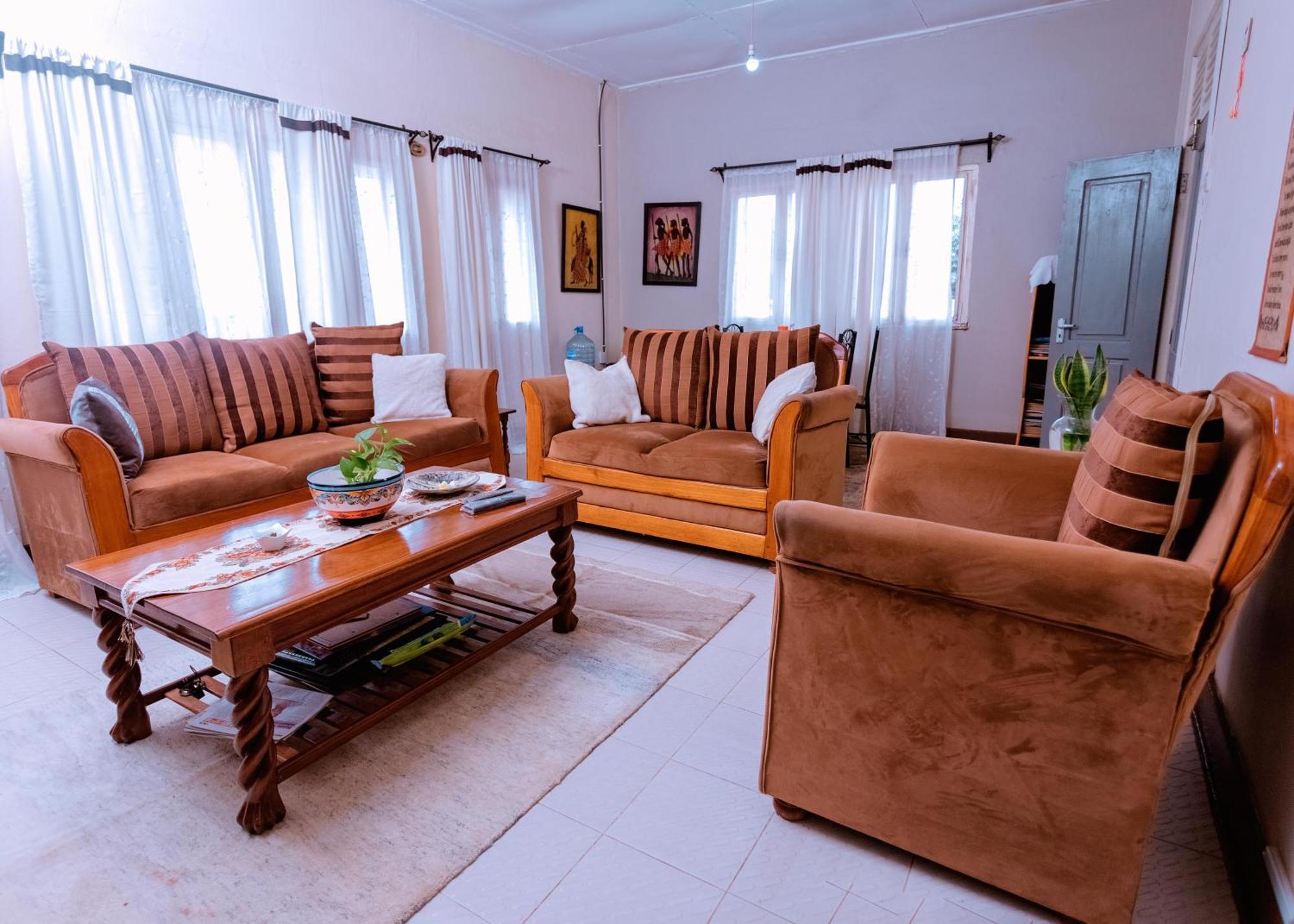 Faraja Homestay- Seamless Comfort In The Heart Of The City - Free Wifi, Warm Hospitality, And Local Delights Await Moshi Exteriér fotografie