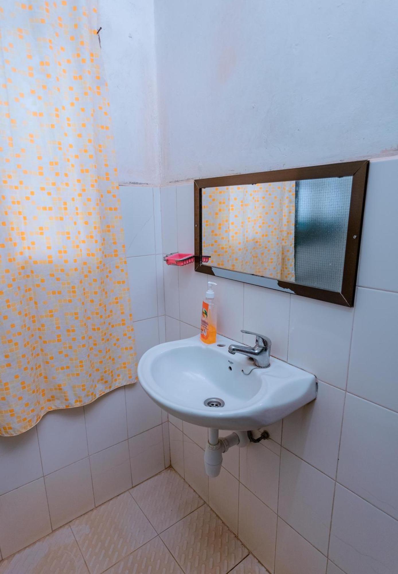 Faraja Homestay- Seamless Comfort In The Heart Of The City - Free Wifi, Warm Hospitality, And Local Delights Await Moshi Exteriér fotografie